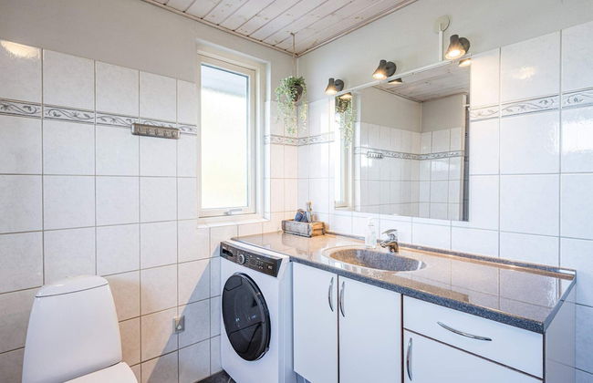 6 Person Holiday Home in Tarm - Foto 5