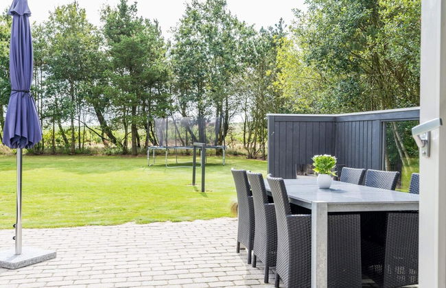 8 Person Holiday Home in Norre Nebel - Foto 37