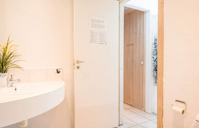 8 Person Holiday Home in Norre Nebel - Foto 11