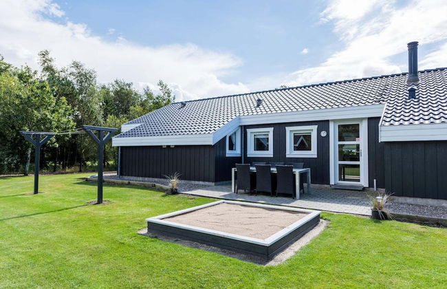 8 Person Holiday Home in Norre Nebel - Foto 16