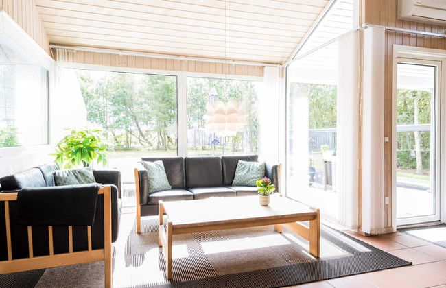 8 Person Holiday Home in Norre Nebel - Foto 23