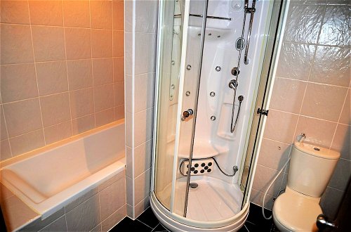 Photo 7 - Jomtien Plaza Residence With sea View, spa Shower Bath tub