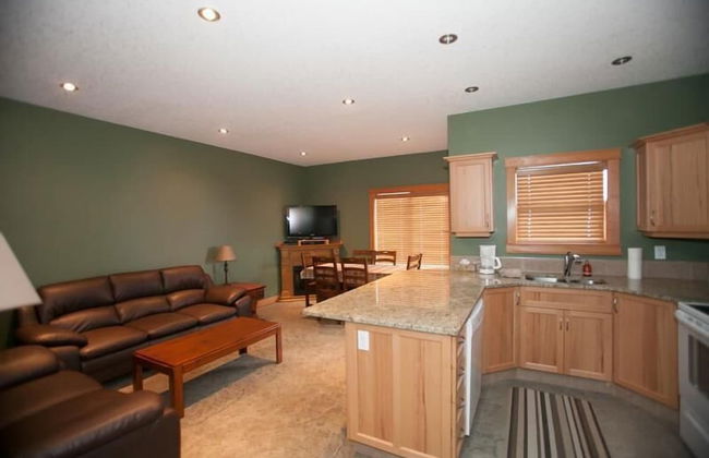 Brookside by Apex Accommodations - Photo 4