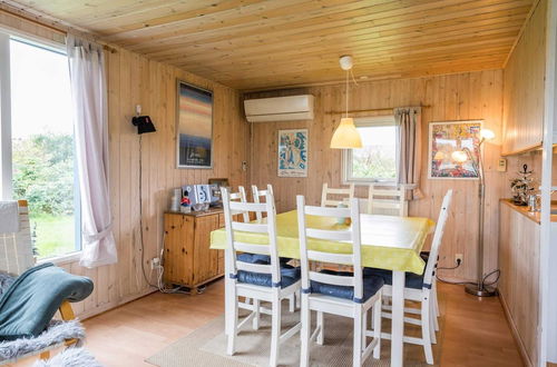 Photo 8 - 6 Person Holiday Home in Hvide Sande