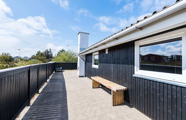 6 Person Holiday Home in Henne - Foto 24