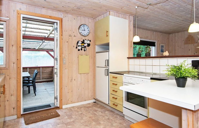 6 Person Holiday Home in Allingabro - Foto 5