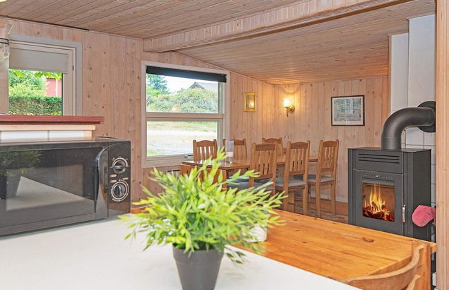 6 Person Holiday Home in Allingabro - Foto 8
