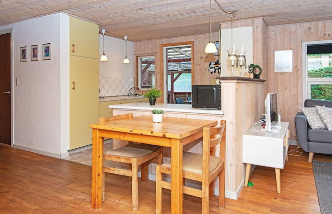 6 Person Holiday Home in Allingabro - Foto 7