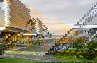 Foto 3 - Luxury Villa With Sauna Near the Beach