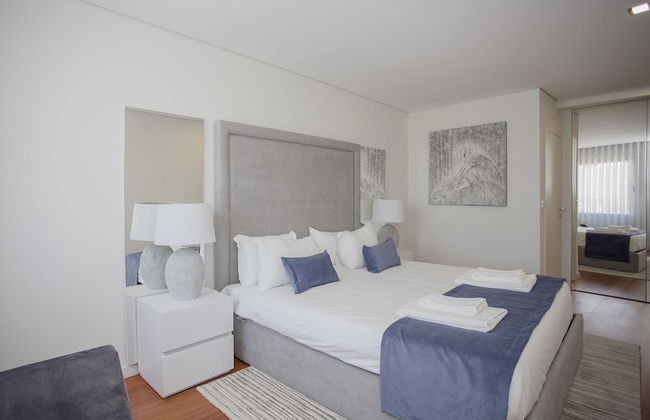 Liiiving - Luxury River View Apartment X - Photo 3