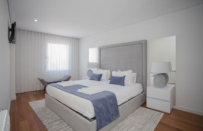 Liiiving - Luxury River View Apartment X - Photo 2