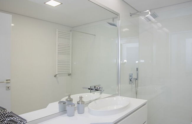 Liiiving - Luxury River View Apartment X - Photo 40