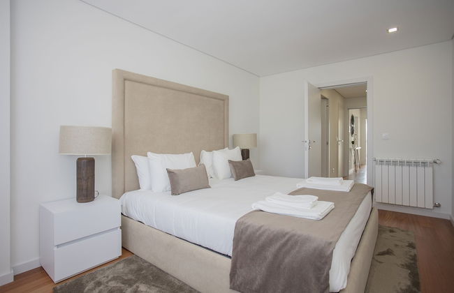 Liiiving - Luxury River View Apartment X - Photo 6
