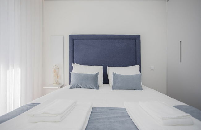 Liiiving - Luxury River View Apartment X - Photo 14