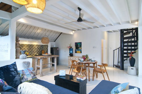Photo 13 - New 2 King Beds, Walk to Beach, Cafes all Else 30 Minutes From Airport