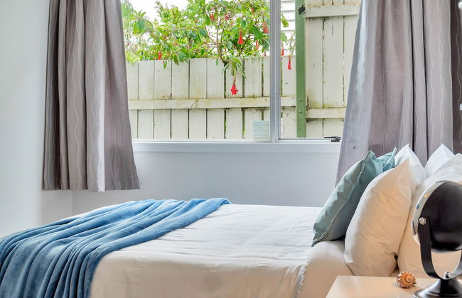 Kingsland Contemporary 2BR with Carpark - Photo 4