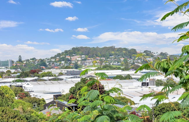 Kingsland Contemporary 2BR with Carpark - Photo 28