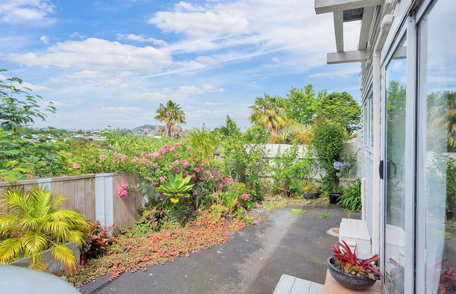 Kingsland Contemporary 2BR with Carpark - Photo 24