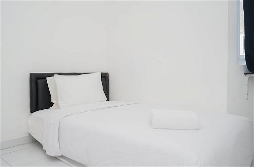 Foto 5 - Comfort Studio No Kitchen Apartment At Aeropolis Residence