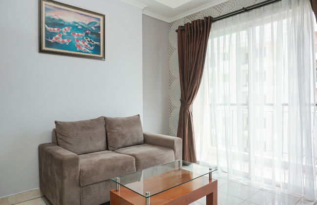 Comfy 2BR Apartment at City Home MOI Kelapa Gading - Photo 2