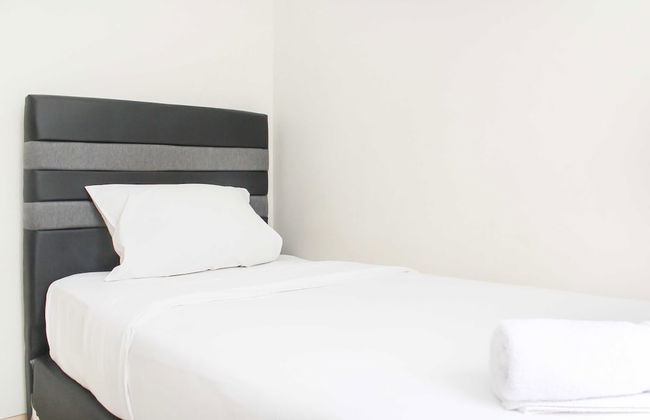 Comfort Living 2Br At Springlake Summarecon Bekasi Apartment - Photo 3
