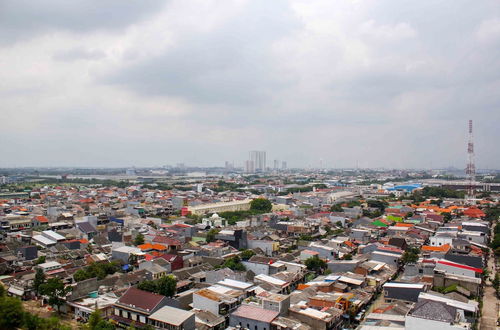 Photo 25 - Modern And Spacious Studio Apartment At Mustika Golf Residence