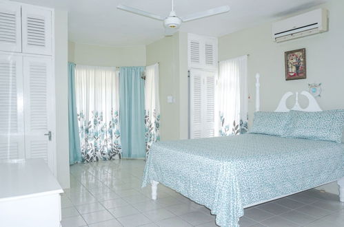 Photo 4 - Mira Bay Apartments