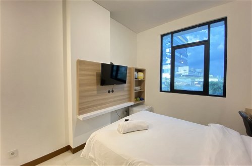 Photo 9 - Smart Studio Room Semi Apartment at The Lodge Paskal near BINUS University