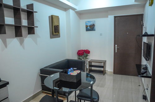 Photo 13 - Modern 2BR Puri Park View Apartment Near Lippo Puri