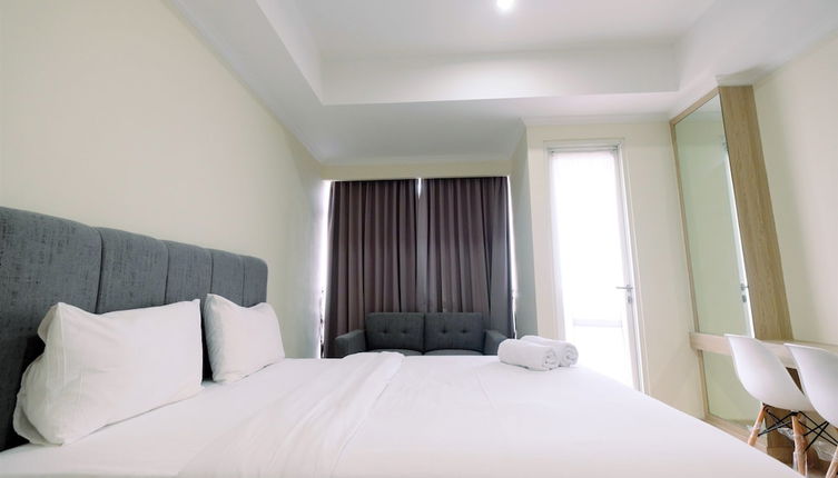 Photo 1 - Cozy Studio Menteng Park Apartment