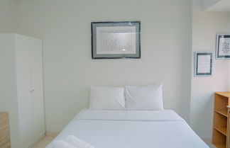 Photo 2 - Elegant Studio Apartment Margonda Residence 5