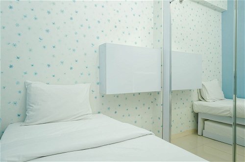 Foto 8 - Best Comfy and Modern 2BR Green Pramuka Apartment