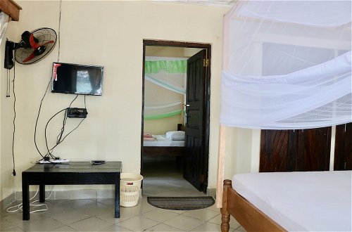 Foto 6 - Room in Guest Room - A Wonderful Beach Property in Diani Beach Kenya.a Dream Holiday Place