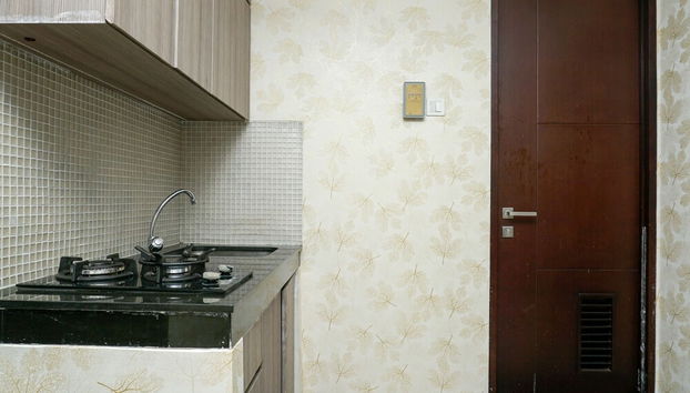 Comfortable 1BR @ Sky Terrace Apartment in Strategic Area - Photo 4