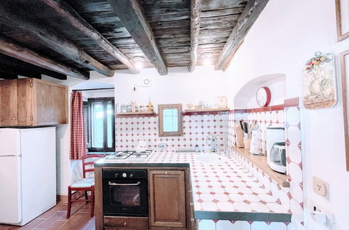 Photo 9 - Spoleto Splash Casa Vicolo, a Fabulous Country Cottage Sleeps 4/5/wifi/aircon