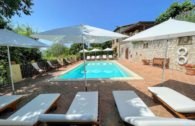 Luxurious Umbrian Retreat for 10 With Private Terrace and Pool - Foto 69
