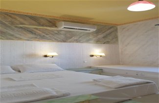 Foto 3 - Very Spacious and Well Equipped Room Near the Sea