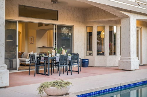 Photo 8 - Solstice by Avantstay Contemporary Oasis w/ Pool, Spa & Bar in Gated Community