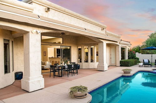 Photo 15 - Solstice by Avantstay Contemporary Oasis w/ Pool, Spa & Bar in Gated Community