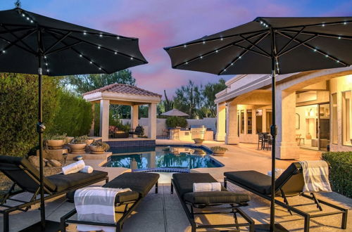Photo 32 - Solstice by Avantstay Contemporary Oasis w/ Pool, Spa & Bar in Gated Community