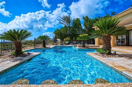 Foto 29 - Your Own Private Oasis With Amazing Ocean Views! in Tierra del Sol