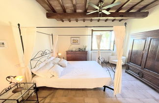 Foto 3 - Sleeps 10. Pool, Grounds, Villa, Veranda, Child Play Area - all Beautiful. Wifi