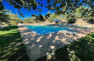 Photo 1 - Todi By The Pool/10 Guests-exclusive Pool/walk To Todi 5 Kms/restaurant 0.5 Kms