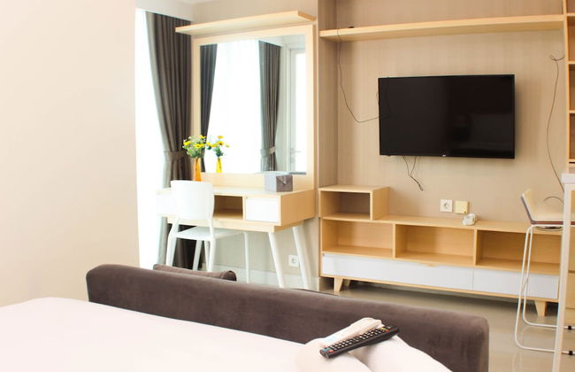 Cozy And Warm Studio At Grand Kamala Lagoon Apartment - Foto 14