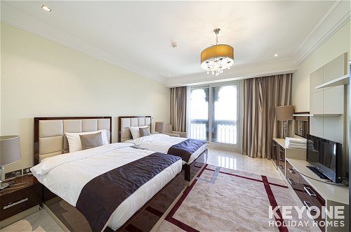 Photo 5 - KOHH – 2BR + Maids Room in Grandeur Residences