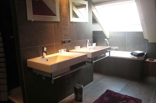 Foto 40 - Classy Holiday Home in Zuidzande With Sauna