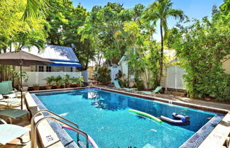 Foto 2 - Tranquility by Avantstay Close to Duval St w/ BBQ & Shared Pool