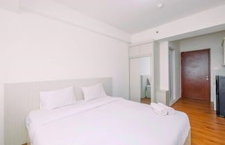 Foto 2 - Comfort And Enjoy Living Studio Room At Gunung Putri Square Apartment