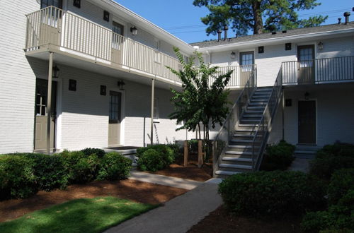Photo 12 - B2bl Cute Condo Walkable to Midtown 1 Block From Marta