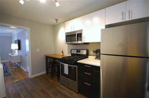 Foto 3 - B2be Enjoy a Pet-friendly and Clean Condo Near the Beltline